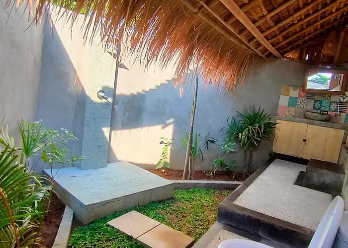 Yogi * Amed (Bali)