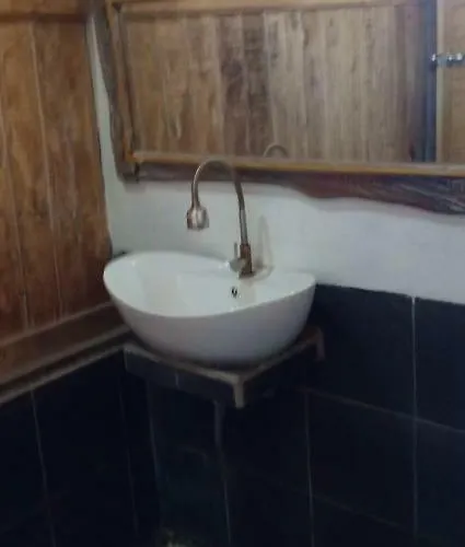 Yogi Guest house Amed (Bali)